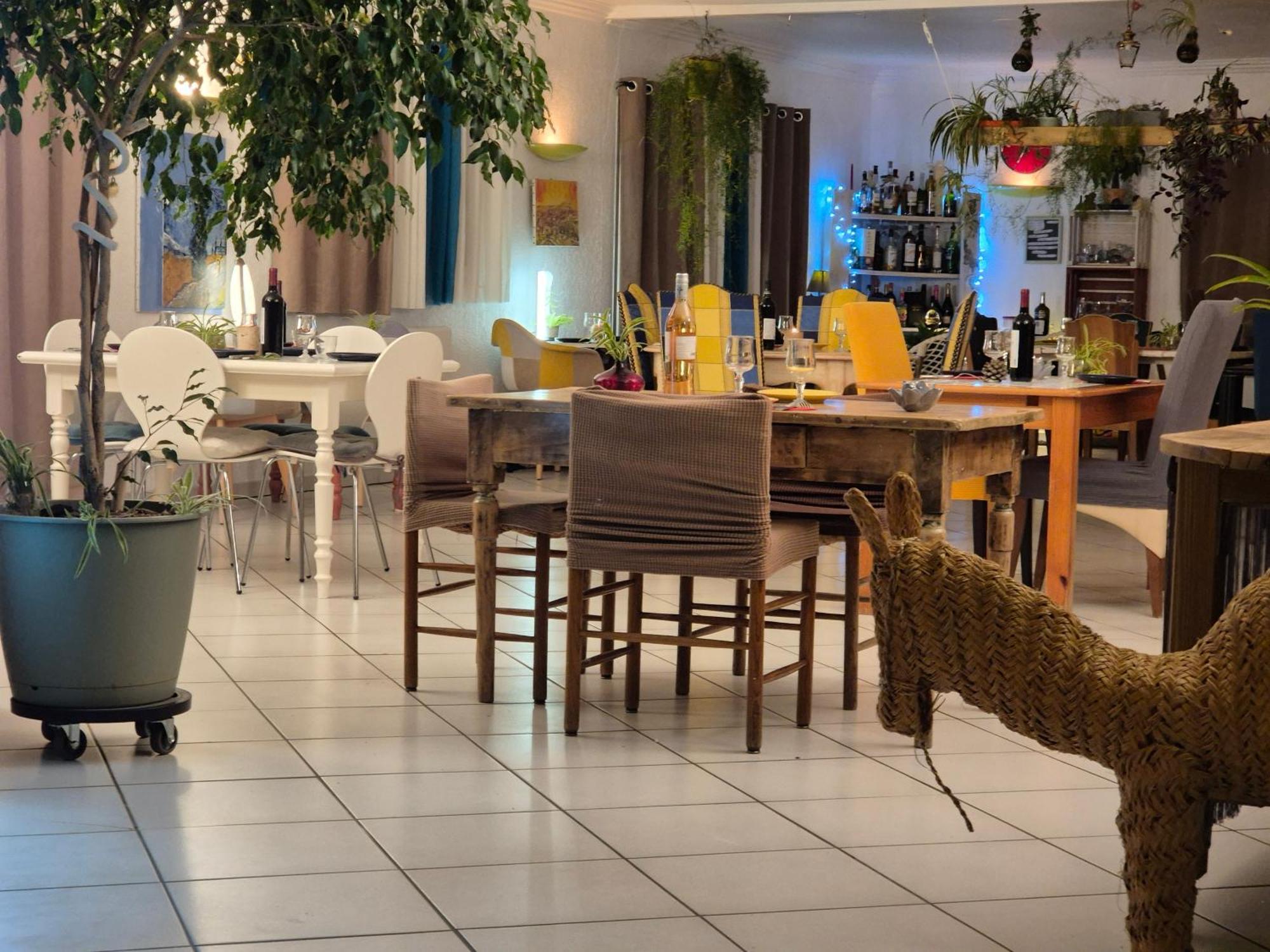 Bel Hotel Restaurant La Gentilhommiere Trèbes Kültér fotó